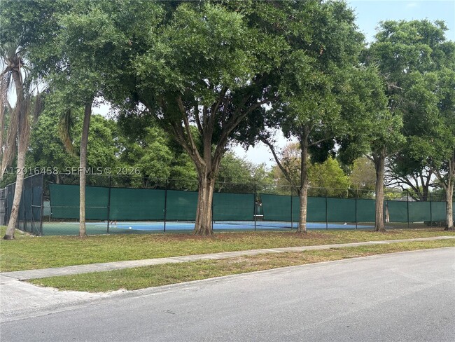 Building Photo - 1131 SW 86th Ave
