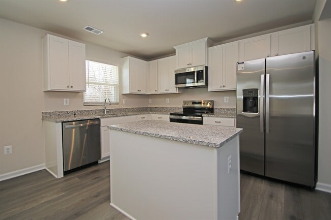 Building Photo - 2878 Orchard Ln