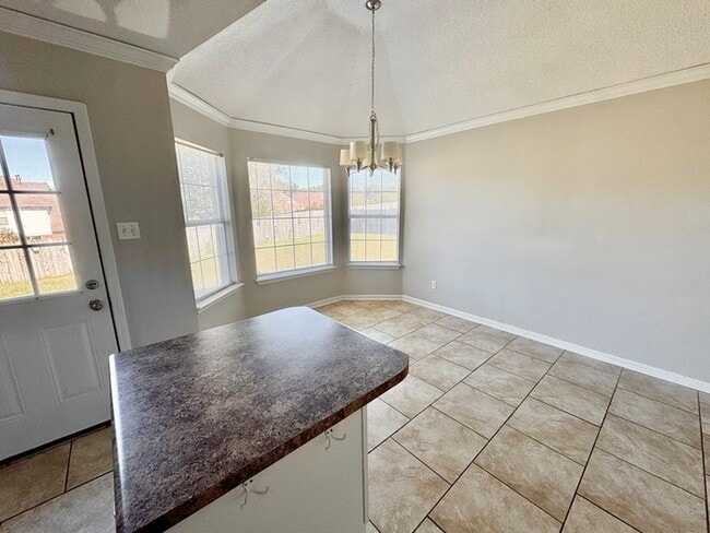 Building Photo - 55 Oak Ridge Cove