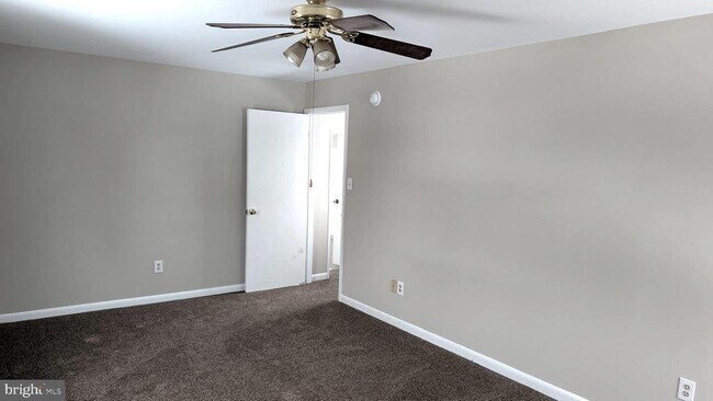 Building Photo - 1430 Hurffville Rd