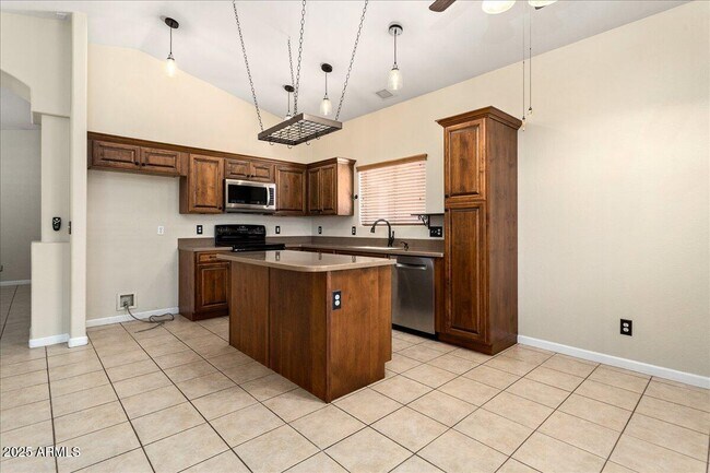 Building Photo - 3261 W Melinda Ln