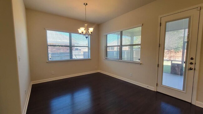 Building Photo - 706 Old Settlers Dr