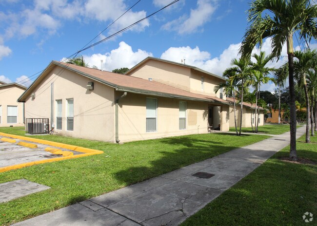 Primary Photo - Wynwood Apartments