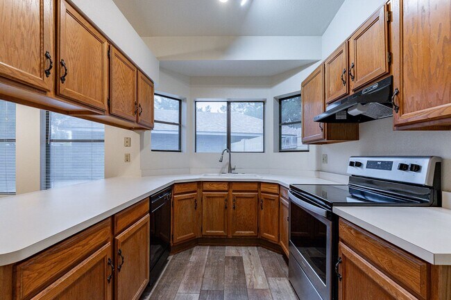 Building Photo - Charming 4-bedroom, 2-bathroom in Gilbert