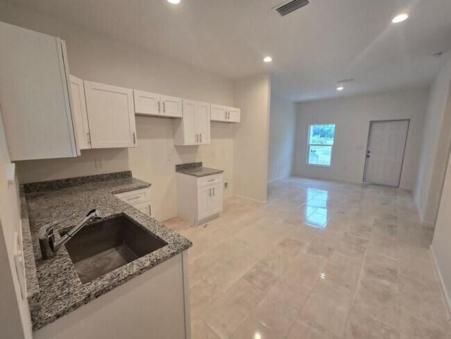 Building Photo - BRAND NEW 2/2/1 -SW LEHIGH ACRES