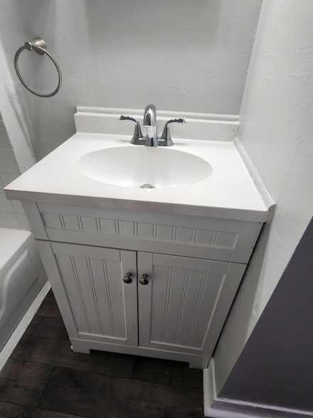 Building Photo - 1143 Chesapeake Ave