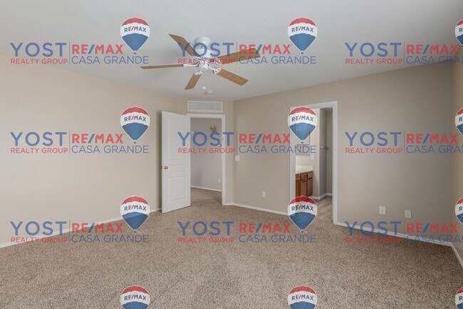 Building Photo - Beautiful and Spacious 4 bedroom- $500 off...