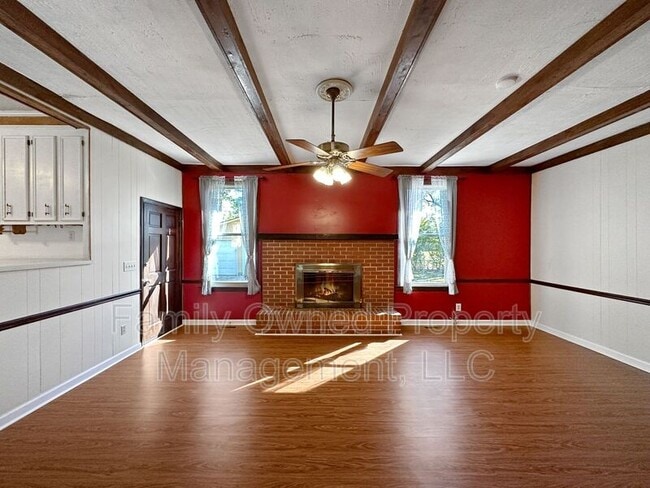 Building Photo - 1123 Belvedere Dr