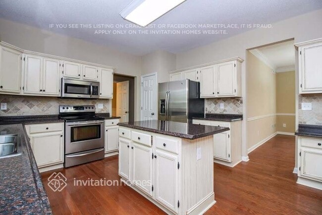 Building Photo - 7022 Surrey Dr