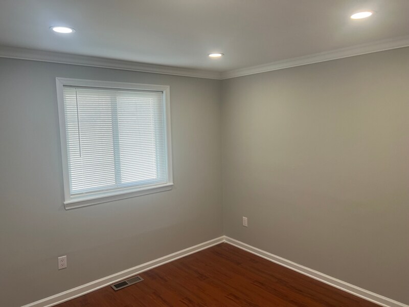 Building Photo - 15139 Beverly Dr