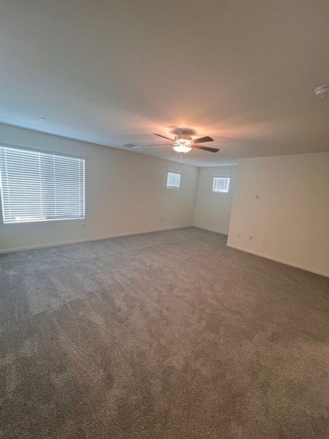 Building Photo - New Neighborhood Southwest Community $500.00 Move in Credit