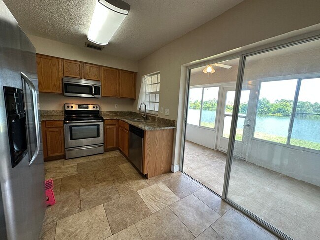 Building Photo - 413 Kensington Lake Cir