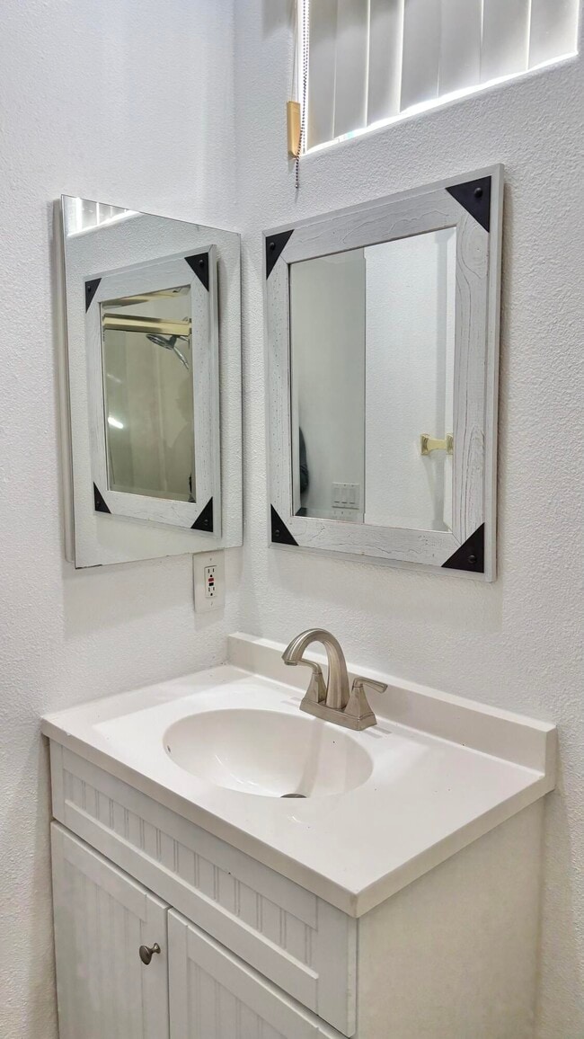 Building Photo - 80188 Golden Horseshoe Dr