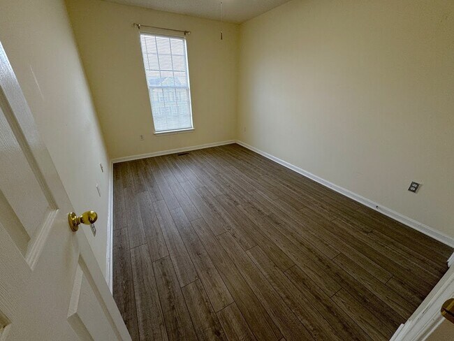 Building Photo - 2203 Bear Valley Terrace