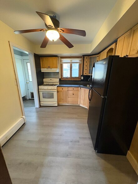 Building Photo - 14 Classon Ave