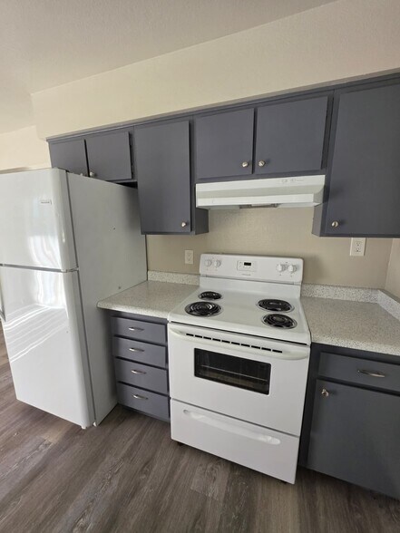 Building Photo - 4263 N Bengston Ave