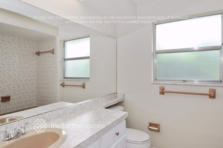 Building Photo - 1706 Sharondale Dr