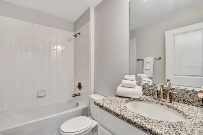 Building Photo - 4769 Kings Castle Cir