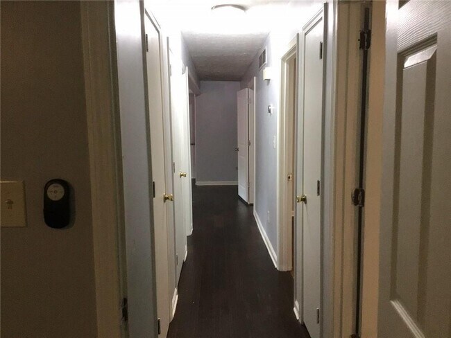 Building Photo - 5826 Simone Dr