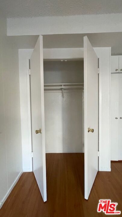 Building Photo - 737 S Oxford Ave