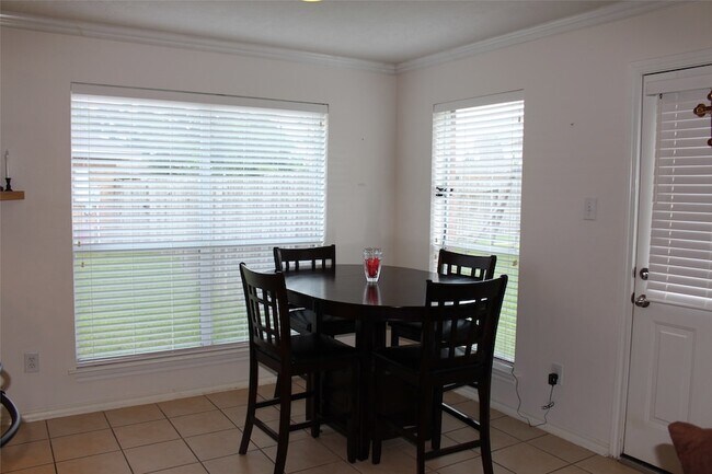 Building Photo - 2507 Liza Ct