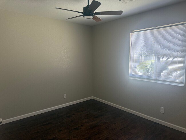 Building Photo - 3401 Misty Meadows Dr NE