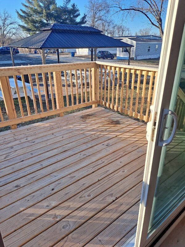 Building Photo - 95 Deerwood Park