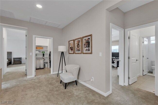 Building Photo - 1309 Azure Jay Ave