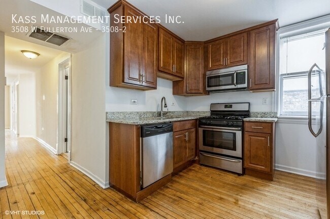Primary Photo - 3508 W Fullerton Ave