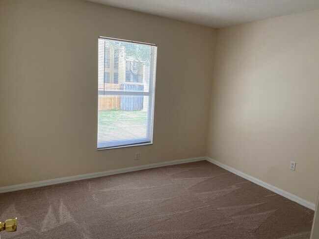 Building Photo - Home for rent