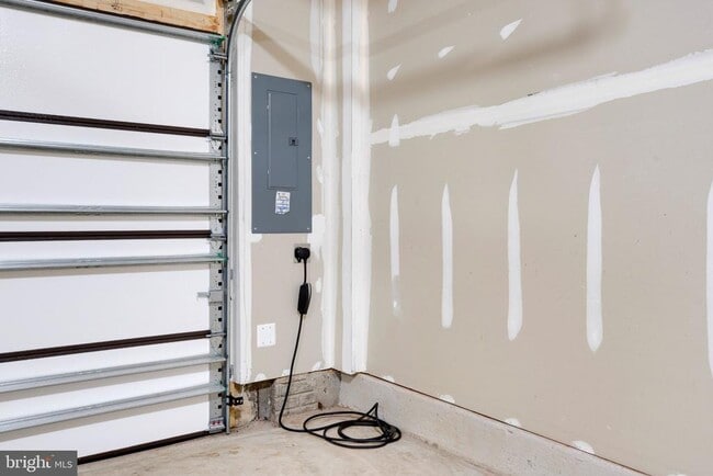 Building Photo - 4468 Sulford Ter