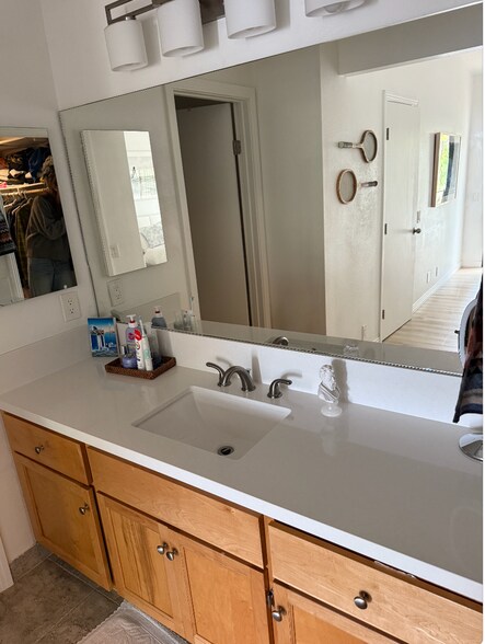 Building Photo - 4120 Porte de Merano