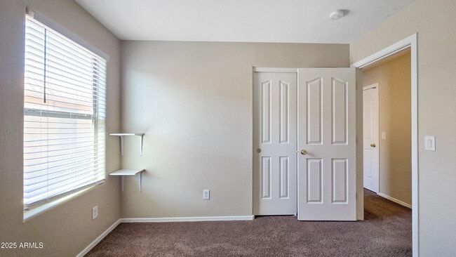 Building Photo - 25039 W Dove Trail