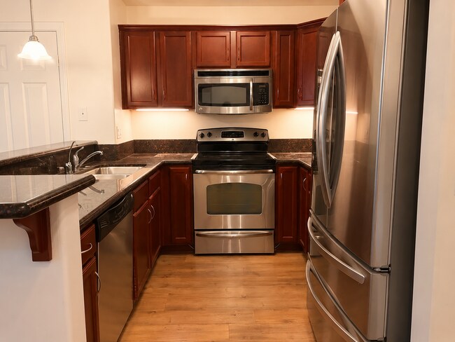 Building Photo - 5252 Balboa Arms Dr