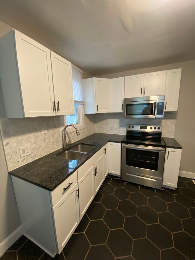 Building Photo - 1141-1143 S 22nd Street