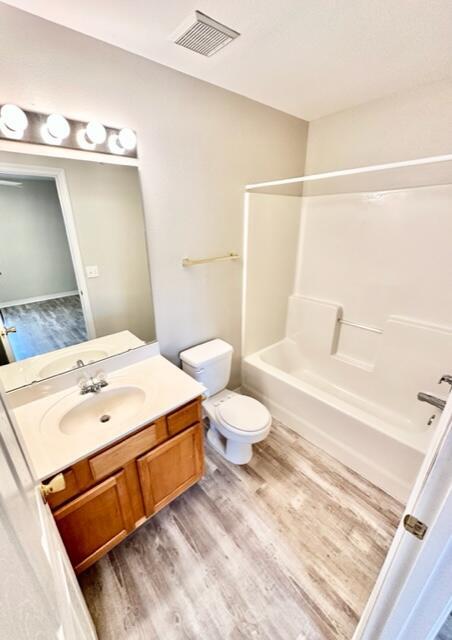 Building Photo - 10 Park Pl SE