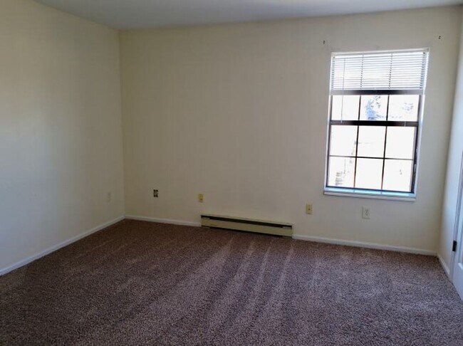 Building Photo - PROMO *$250 Admin Fee Waived* Lovely 2BR C...