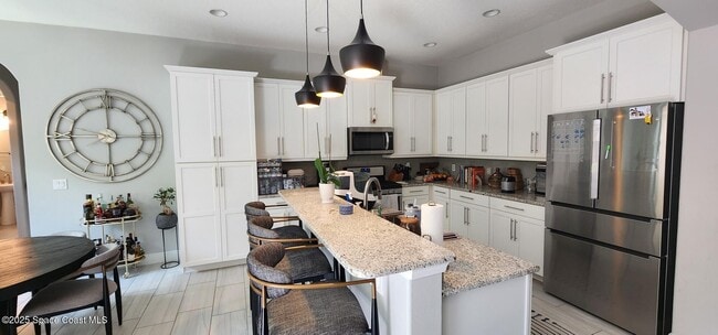Building Photo - 2626 Florencia Pl