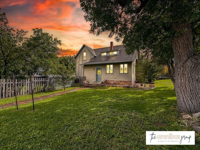 Building Photo - Maxwell Ave.