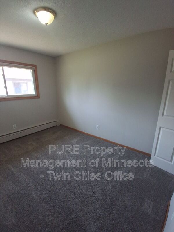 Building Photo - 5848 2nd St NE