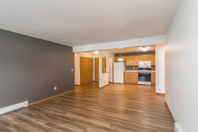 Building Photo - Alberta Heights Apartment Community