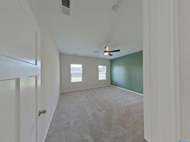 Building Photo - "Charming 3-Bed Oasis with Granite Touches & Hardwood Elegance and loads of high tech upgrades in...