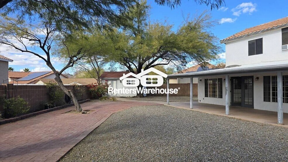 Building Photo - 8181 N Brookshire Ct