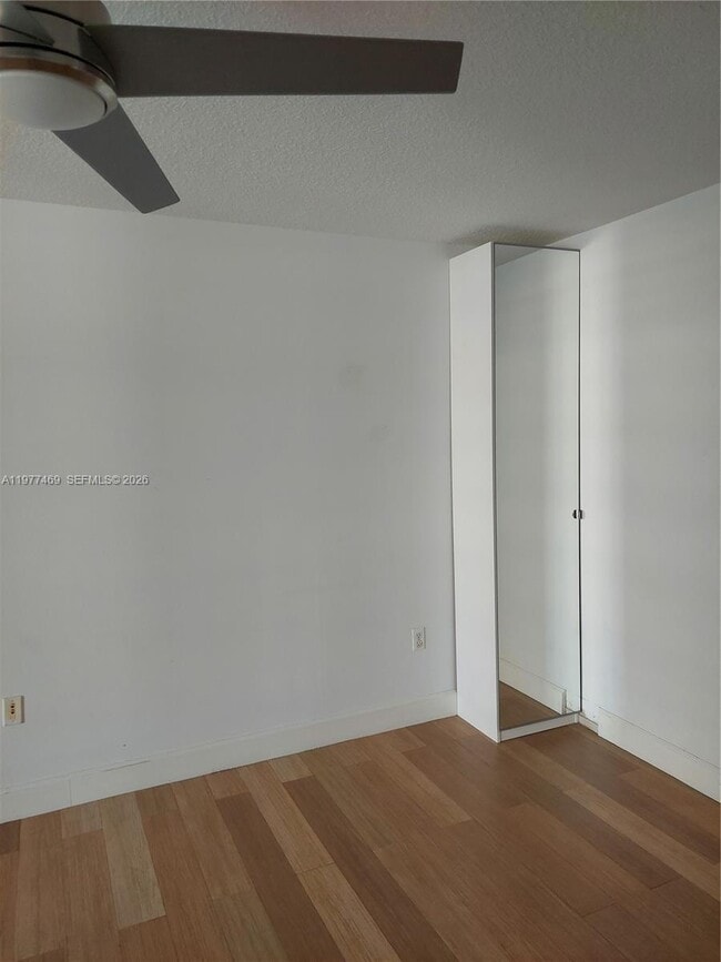 Building Photo - 1200 Brickell Bay Dr