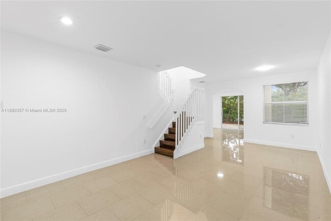 Building Photo - 3812 SW 171st Terrace
