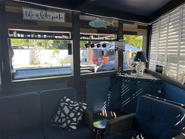 Building Photo - 6332 11th Ave S