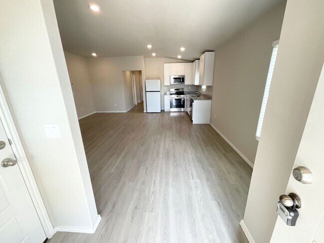 Building Photo - 5731 Falcon Pt