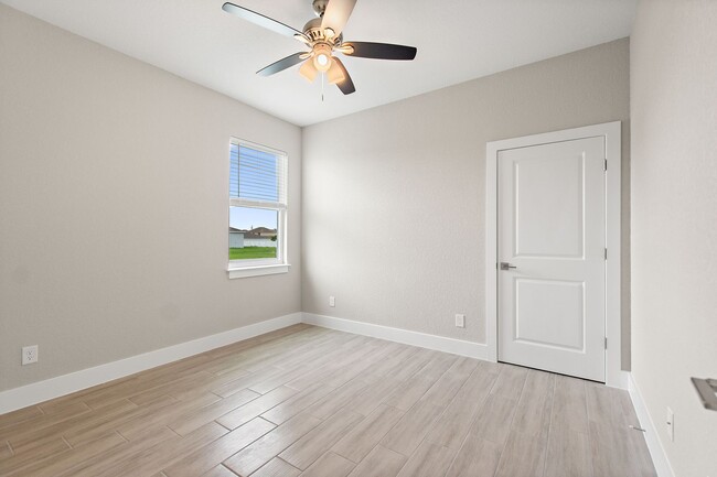 Building Photo - 2400 Rock Ct