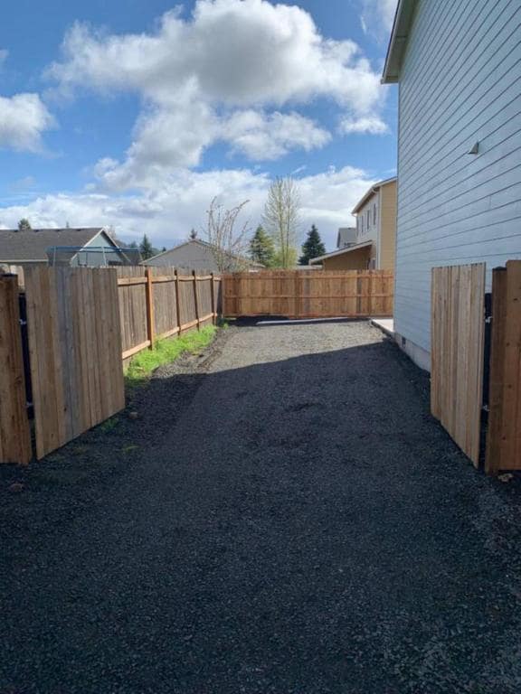 Building Photo - 3215 S 12th St