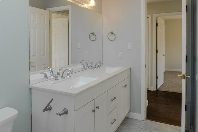 Building Photo - 7875 Chimney Terrace